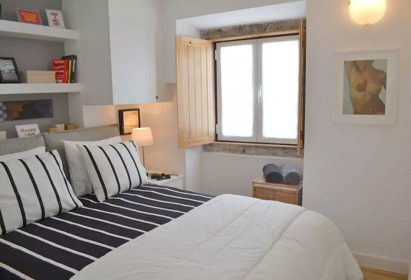 Tp Factory 15, Lisbon Apartment