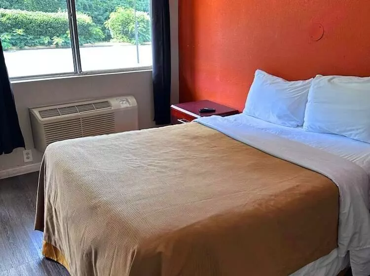 Отель High Point Arcadia Inn