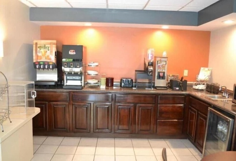 호텔 High Point Arcadia Inn