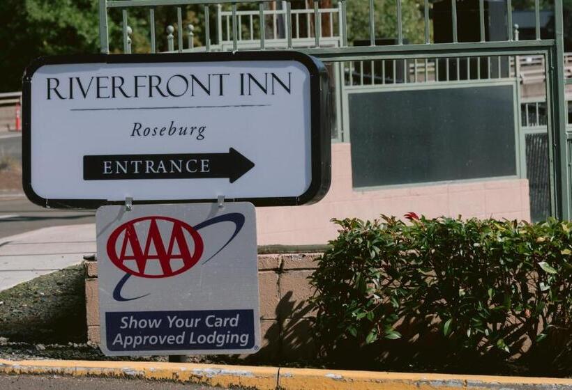 호텔 Riverfront Inn Roseburg