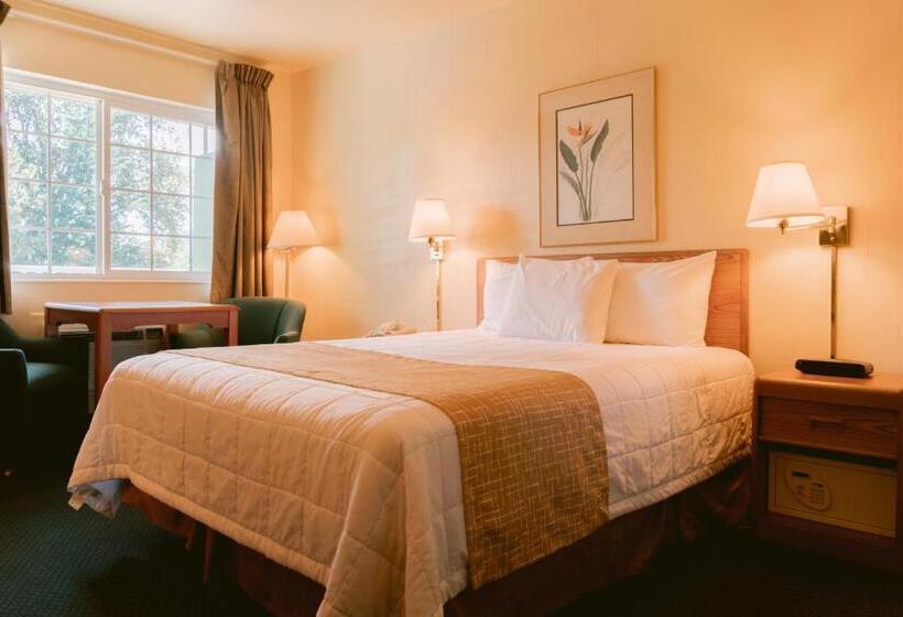 호텔 Riverfront Inn Roseburg