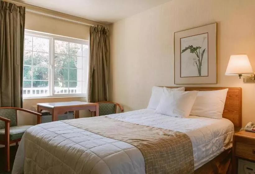 酒店 Riverfront Inn Roseburg