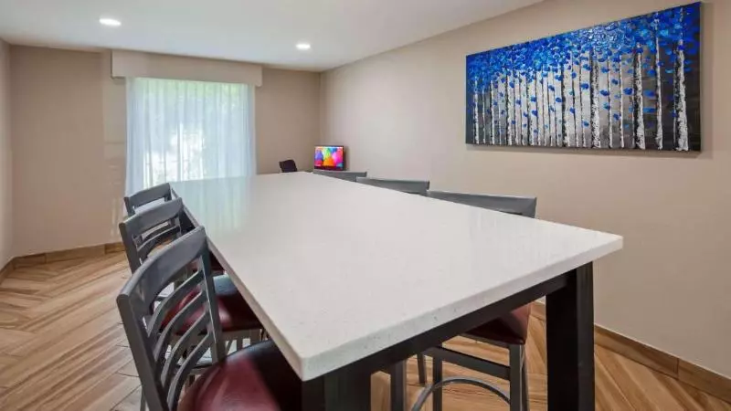 Surestay Hotel By Best Western Florence