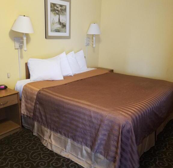 ホテル Travelodge By Wyndham Wenatchee