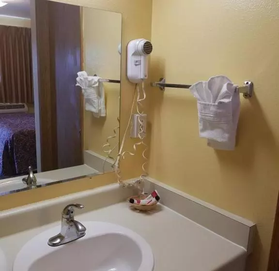 هتل Travelodge By Wyndham Wenatchee