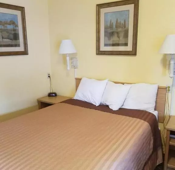 هتل Travelodge By Wyndham Wenatchee