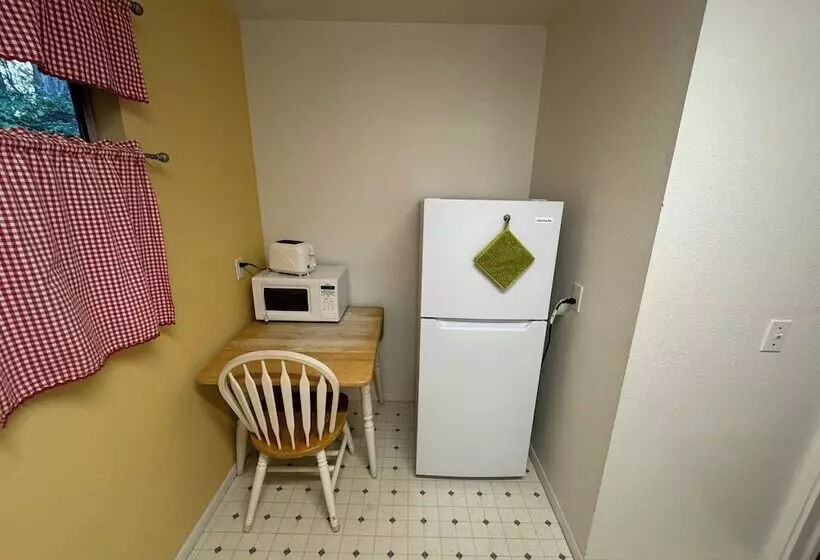 Отель Trinidad Inn