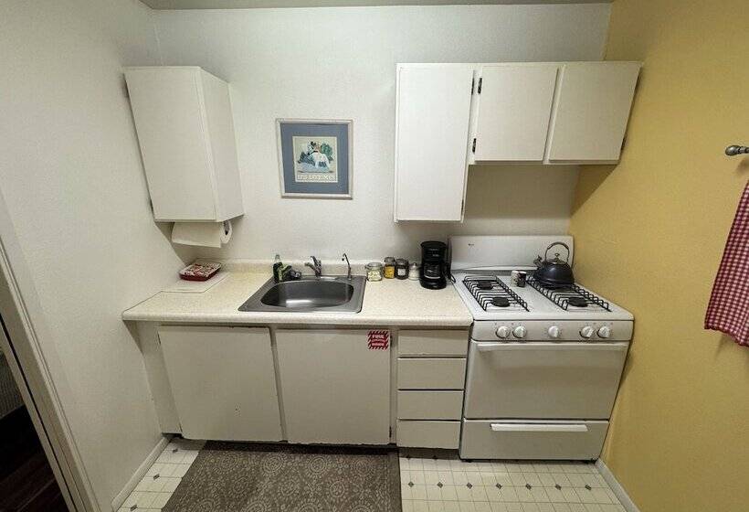 فندق Trinidad Inn