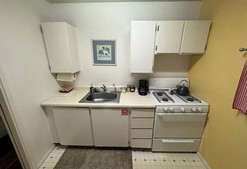 Отель Trinidad Inn