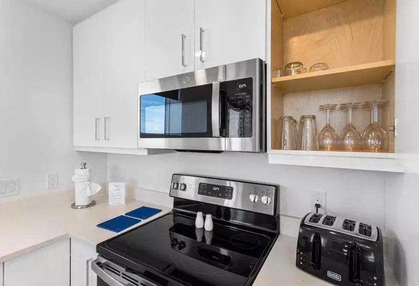 Мотель Ocean Club Treasure Island