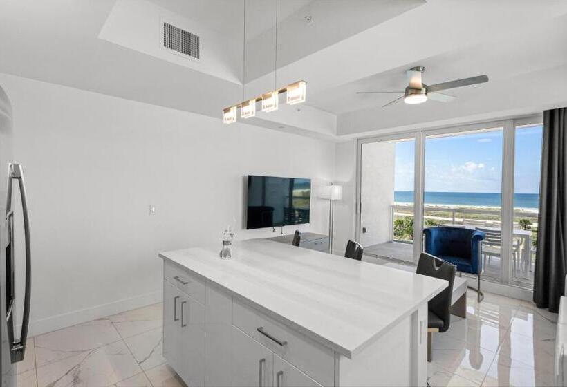 모텔 Ocean Club Treasure Island