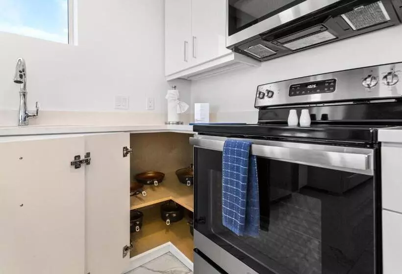 Мотель Ocean Club Treasure Island