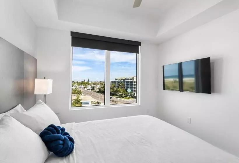 Мотель Ocean Club Treasure Island