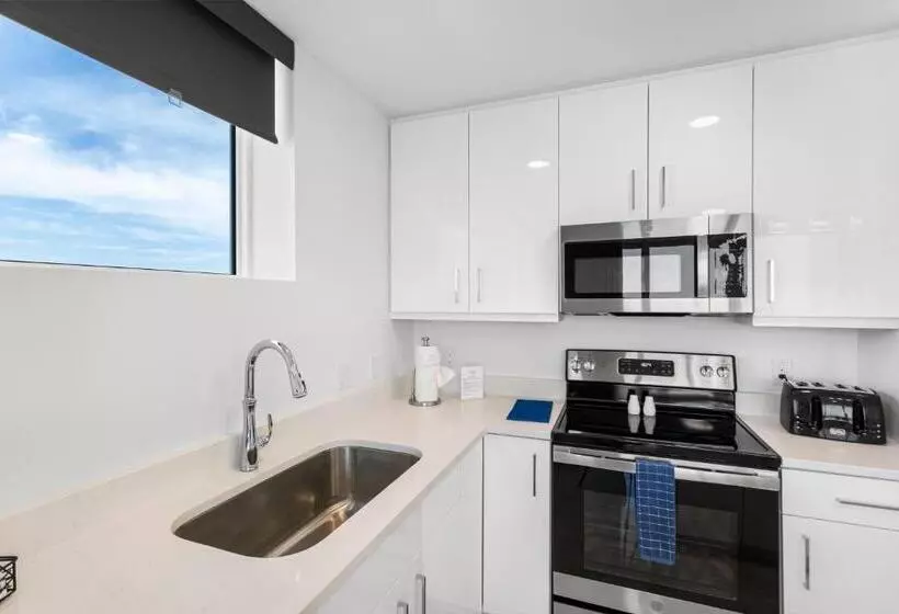 Мотель Ocean Club Treasure Island