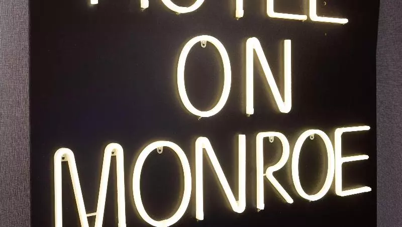 モーテル On Monroe, Bw Signature Collection