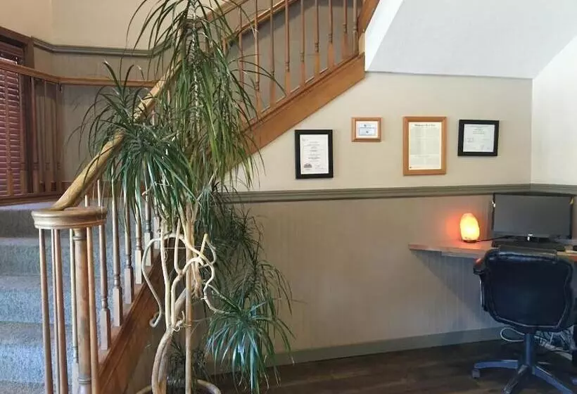 모텔 Timber Lodge Inn