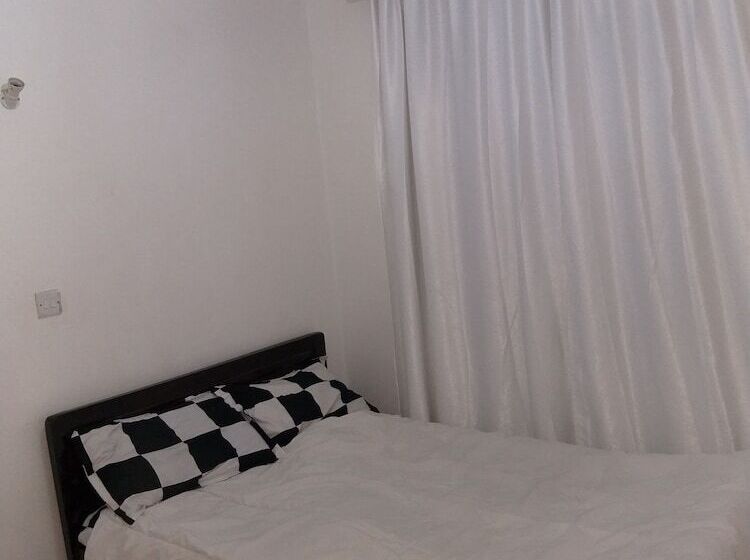 تختخواب و صبحانه Maurica Homes