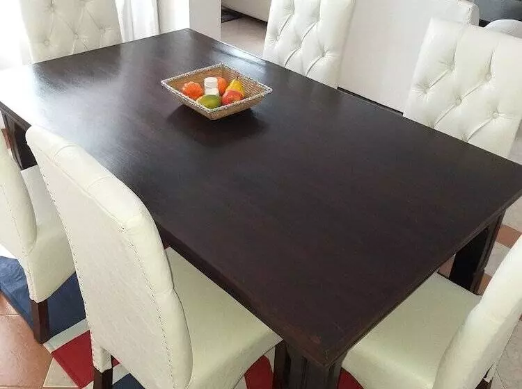 تختخواب و صبحانه Maurica Homes