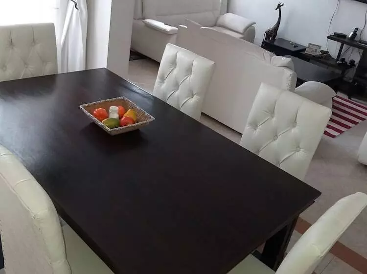 تختخواب و صبحانه Maurica Homes