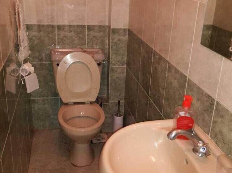 تختخواب و صبحانه Maurica Homes