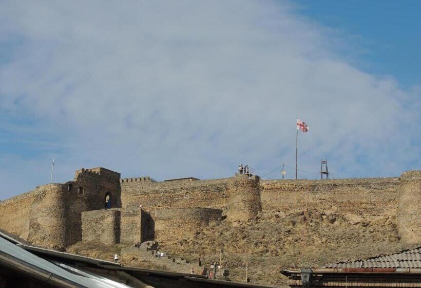 تختخواب و صبحانه Old Town