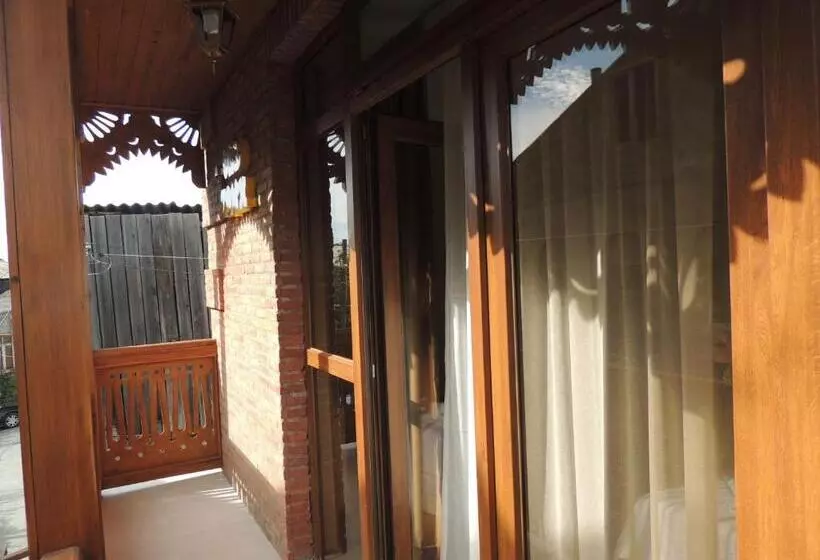 تختخواب و صبحانه Old Town