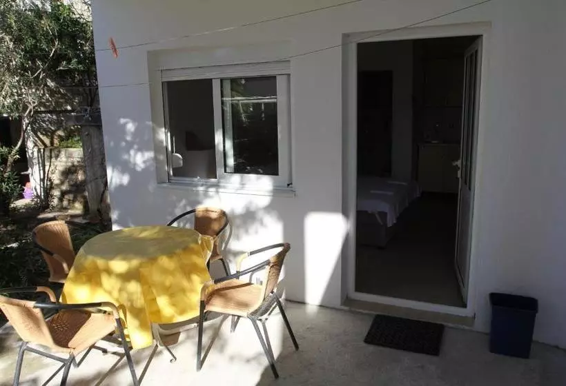 پانسیون Apartments Popović
