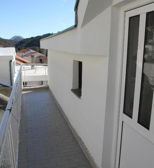 Pensjonat Apartments Popović