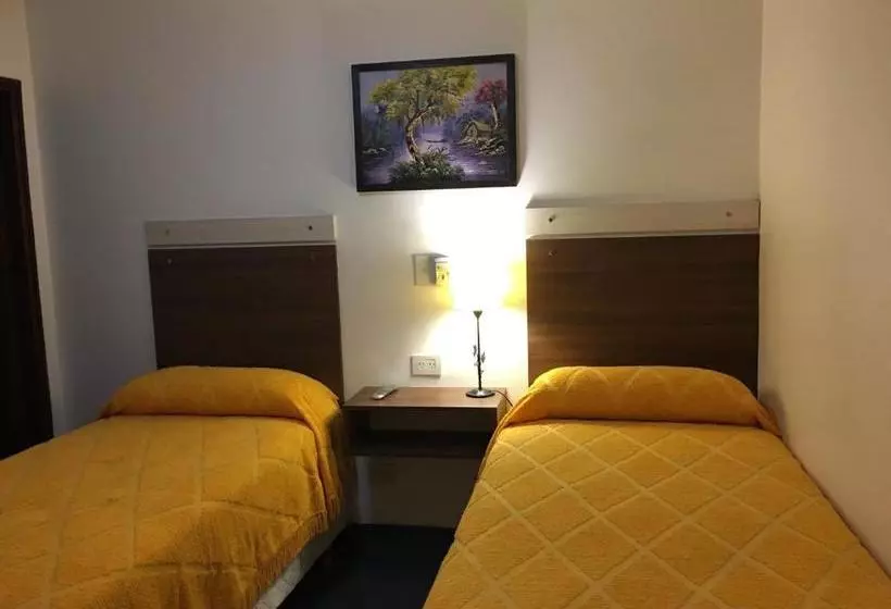 ユースホステル Iconico Jujuy Centro