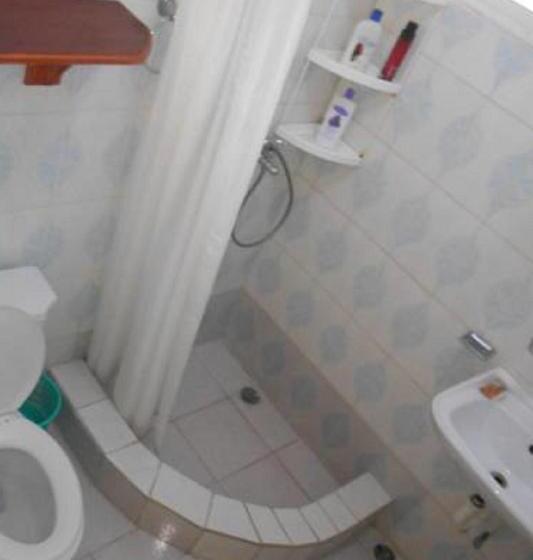 پانسیون Lucy Rooms