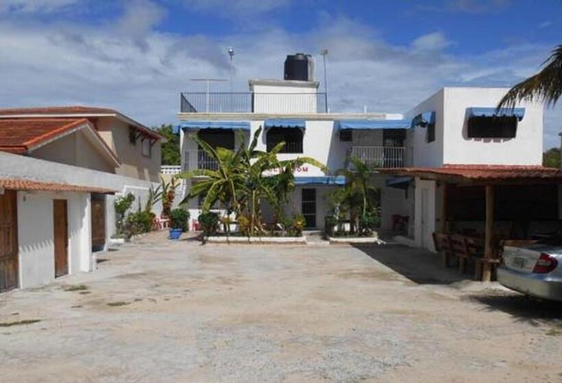 پانسیون Lucy Rooms