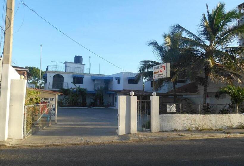 پانسیون Lucy Rooms