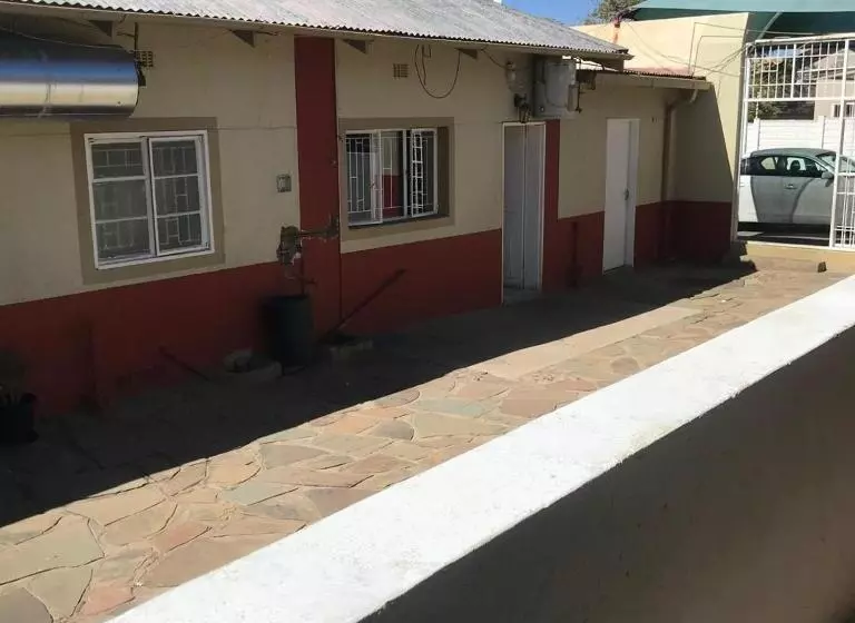 پانسیون Sharon Rose Guesthouse