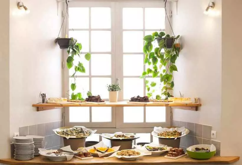 ベッドアンドブレックファースト Chambres Aux Sabots Rouges