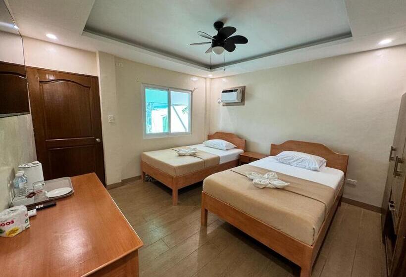 호텔 Marina Village