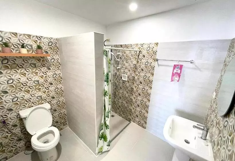 Hotelli Marina Village