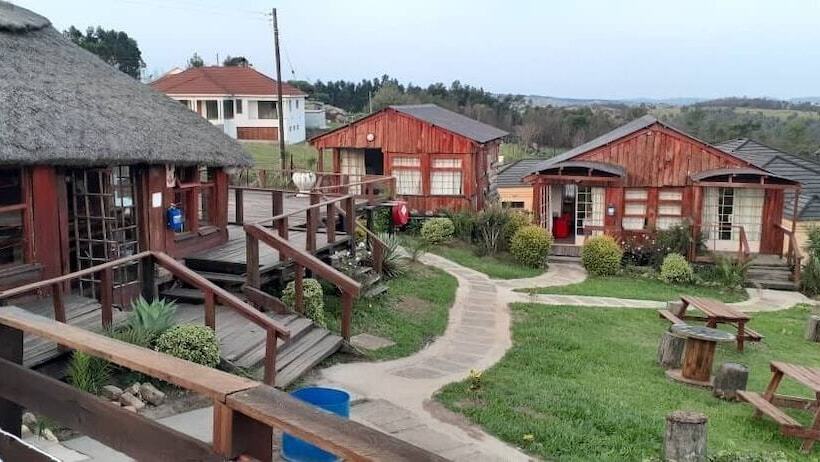 هتل Run N' Fire Garden Court