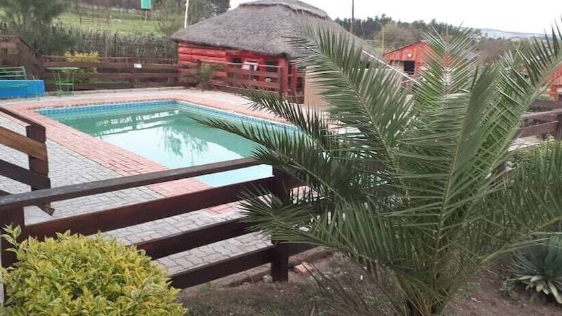 هتل Run N' Fire Garden Court