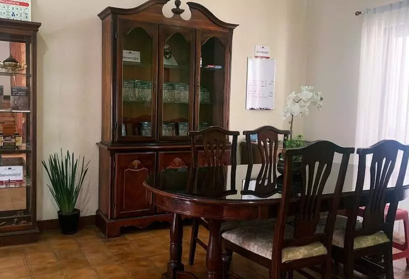 پانسیون Aruma Cuernavaca