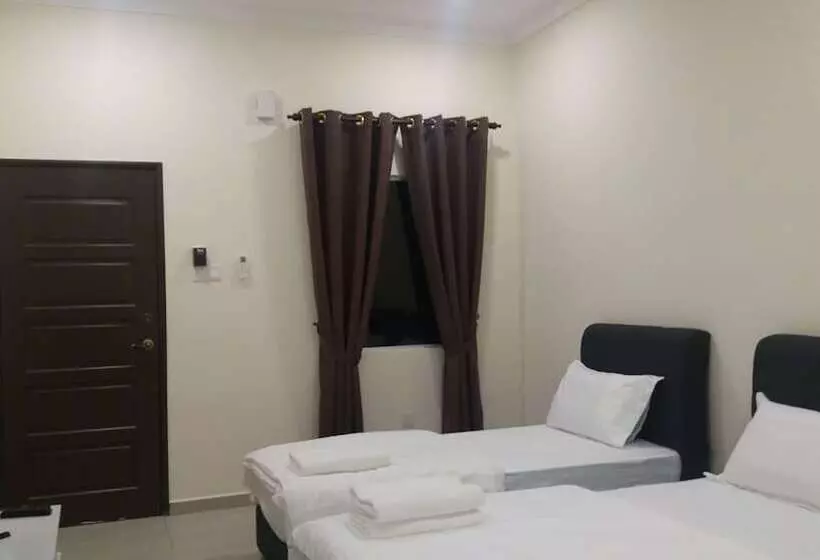 Pension Glg Klia Transit House