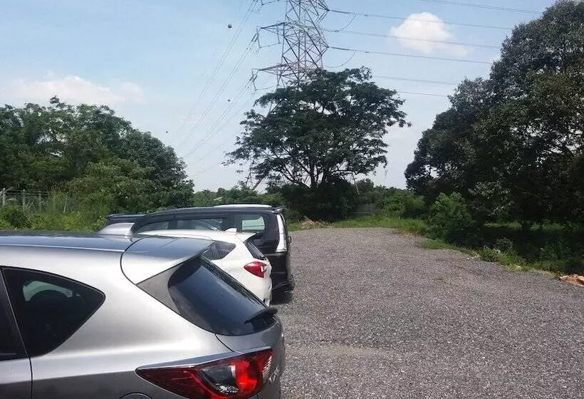 Pension Glg Klia Transit House