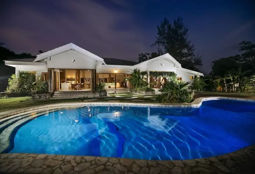 ペンション Nakatumble