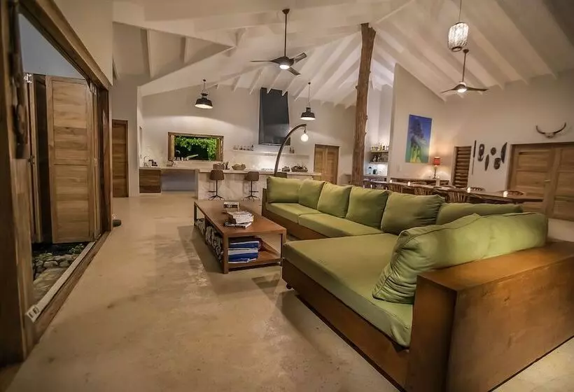 ペンション Nakatumble