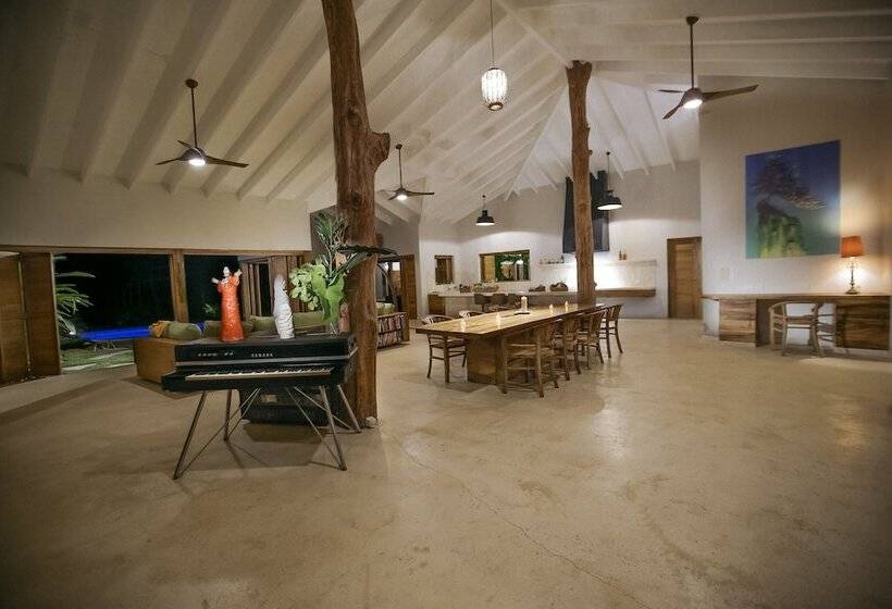 פנסיון Nakatumble