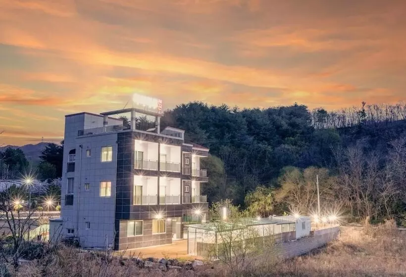 Samcheok Aramaru Pension