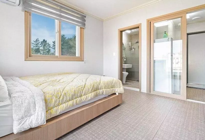 Samcheok Aramaru Pension