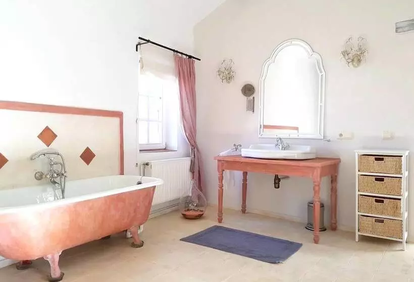 Villa De 5 Chambres Avec Piscine Privee Jardin Clos Et Wifi A Seguret