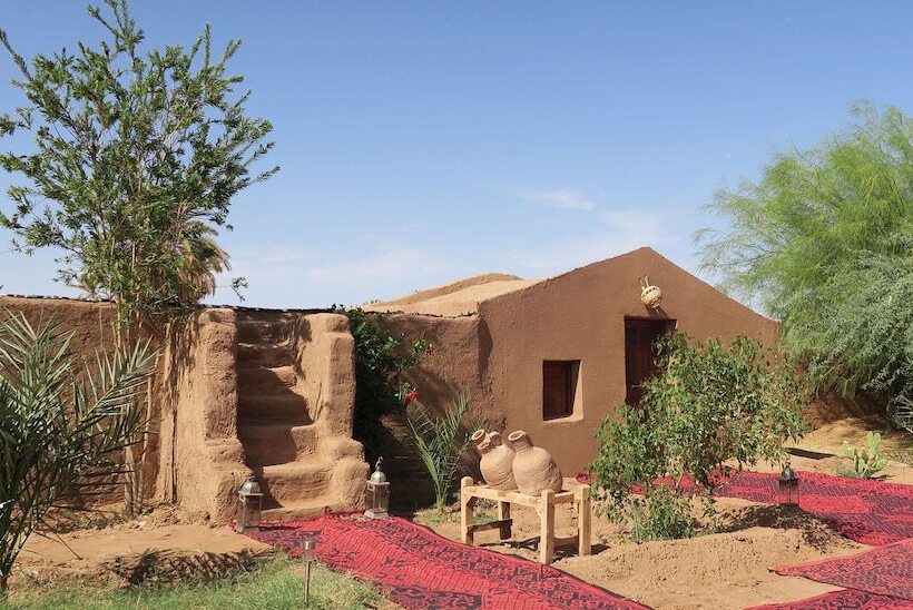 تختخواب و صبحانه L Oasis Berbère