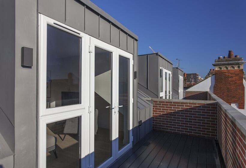 Staines City Centre By Charles Hope