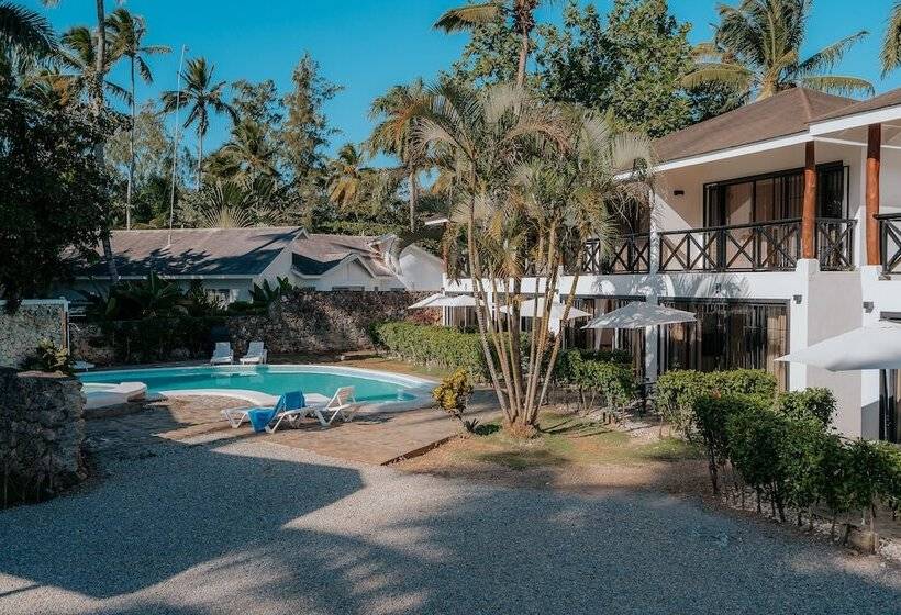 Condo Hotel Playa Las Ballenas